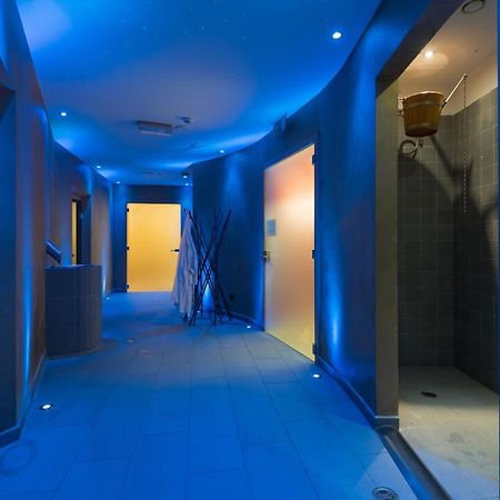 Hotel St. Raphael Madonna di Campiglio Exterior photo