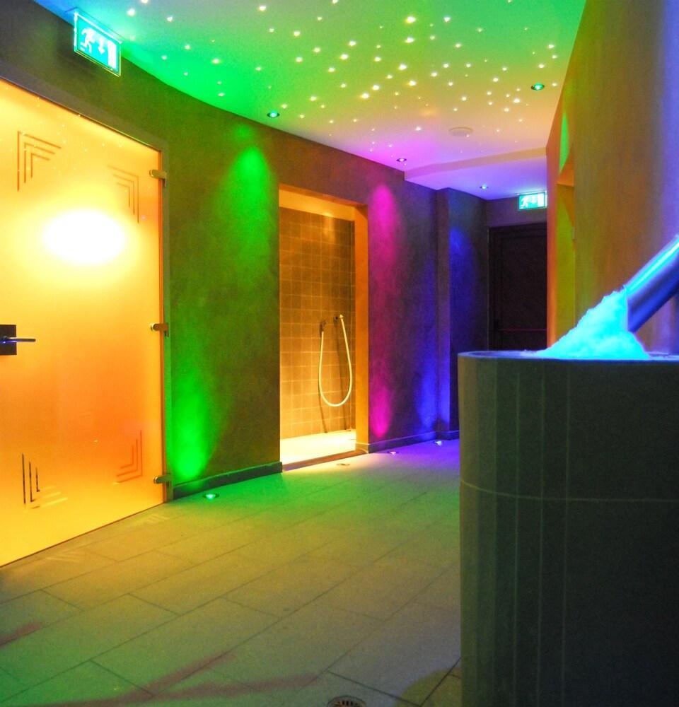 Hotel St. Raphael Madonna di Campiglio Exterior photo