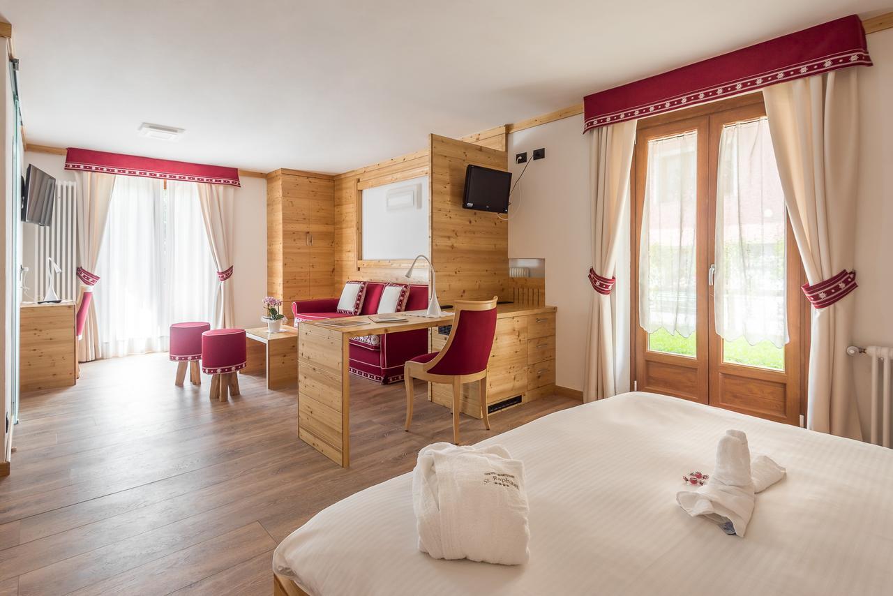 Hotel St. Raphael Madonna di Campiglio Exterior photo